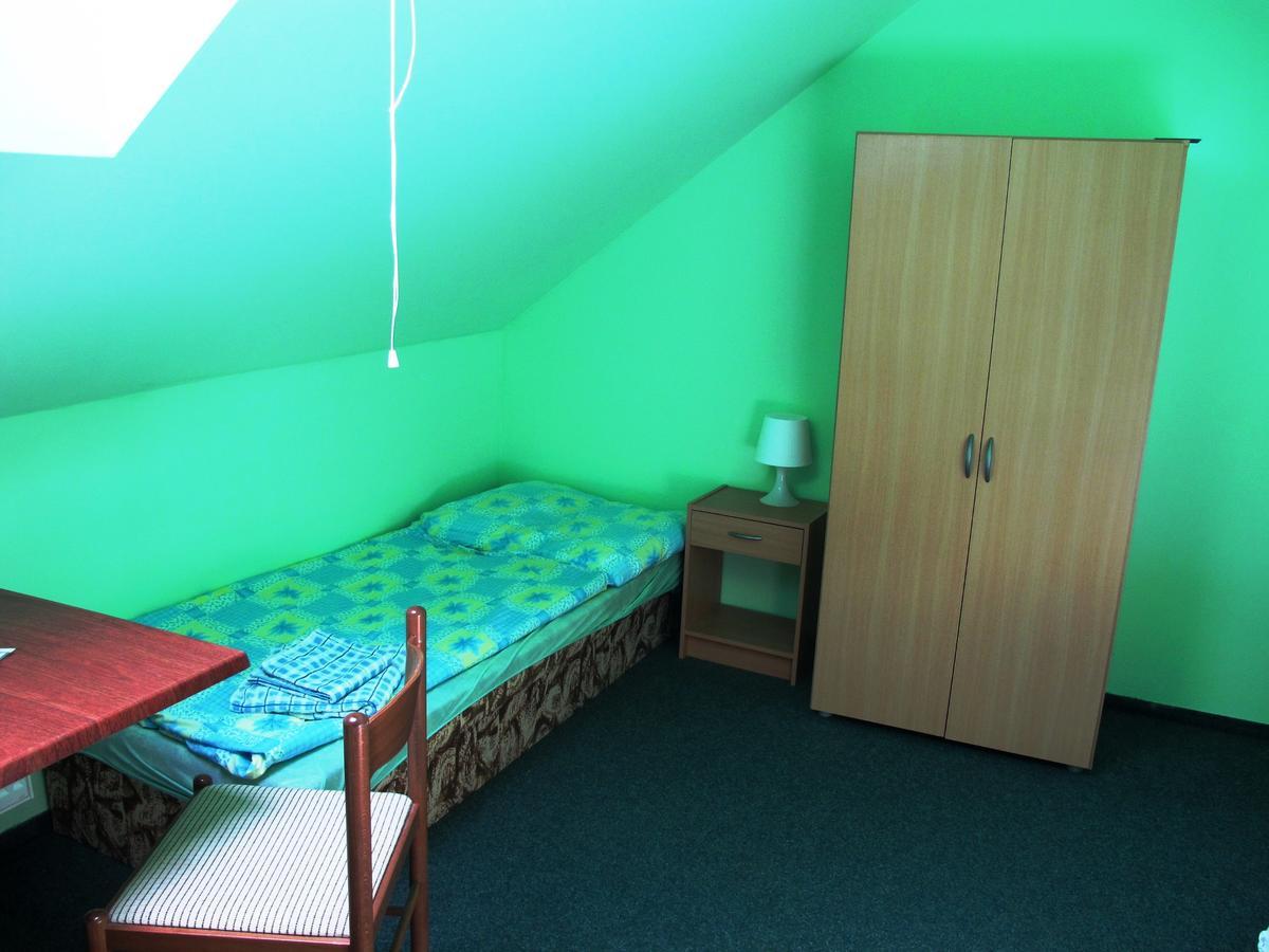 Hotel U Lisky Hostka  Екстер'єр фото