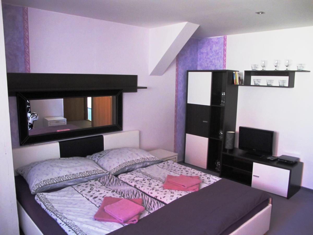 Hotel U Lisky Hostka  Екстер'єр фото