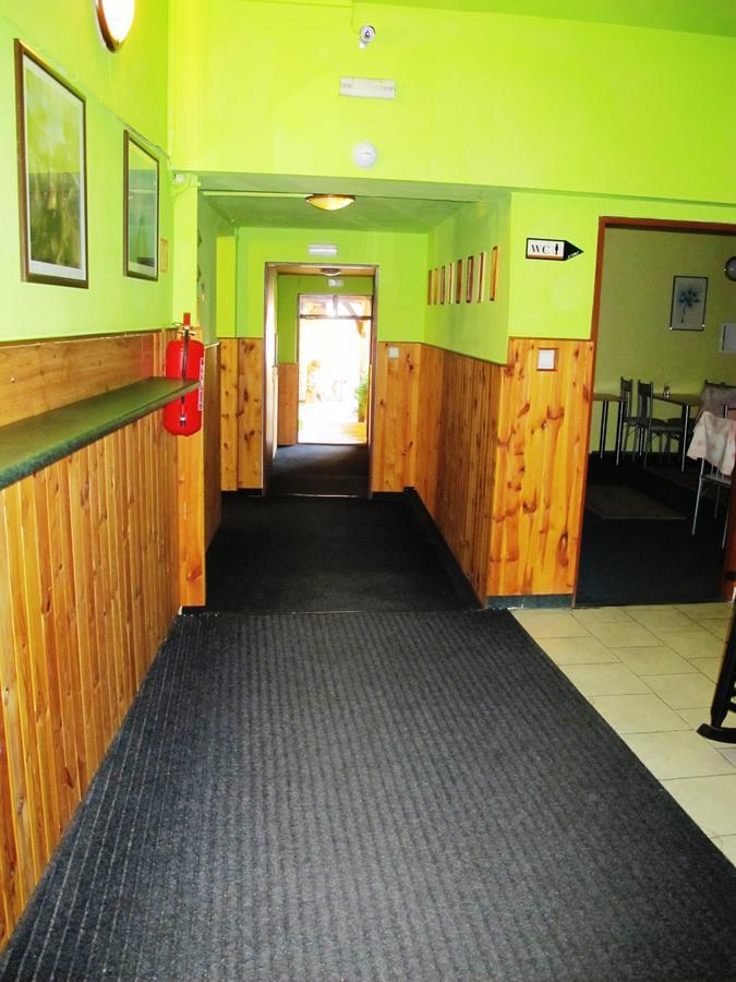 Hotel U Lisky Hostka  Екстер'єр фото